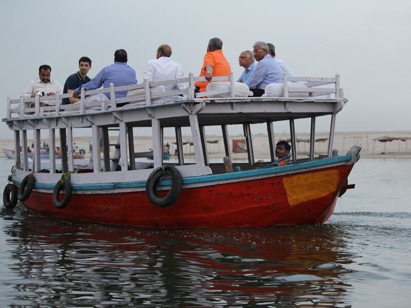 CNG boats in ganga river