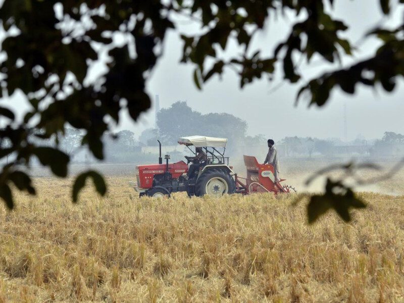 अन्नदाता को मजबूत करने की तैयारी, सरकार किसानों को फ्री में देगी ट्रैक्टर