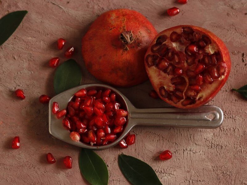 अनार के फायदे Health Benefits of Pomegranates anar ke fayde in hindi